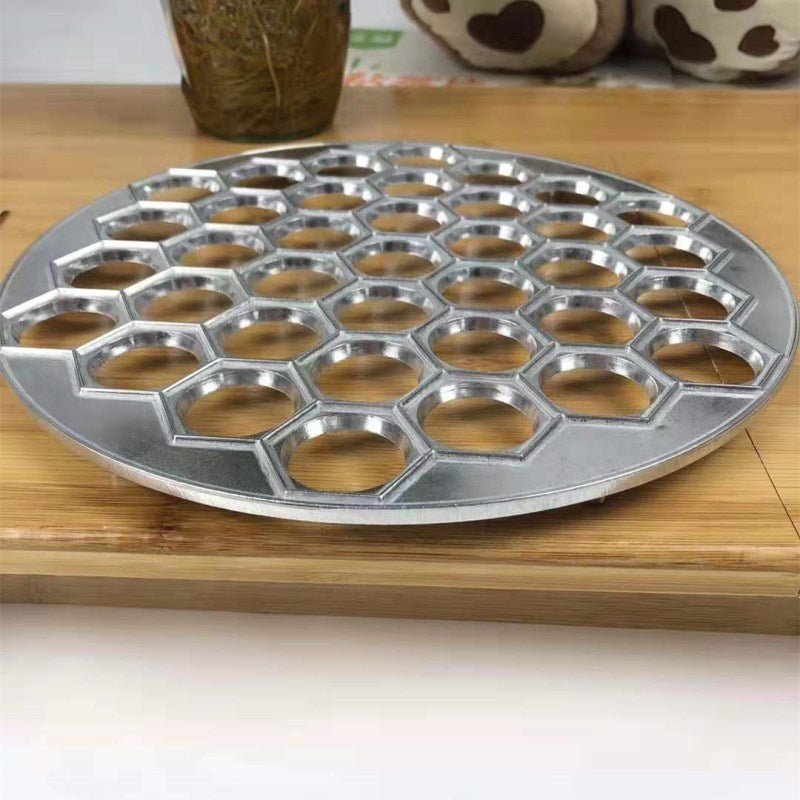Moule à raviolis. - cuizinezen