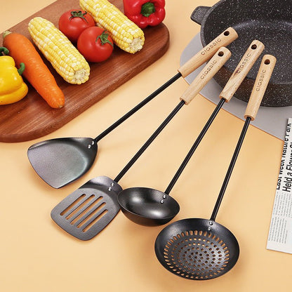 Spatule et louche en fonte noire pour usage domestique, adaptées aux poêles antiadhésives, avec long manche — pelle de chef et écumoire, manche en hêtre, ensemble d’ustensiles de cuisine classique. - cuizinezen
